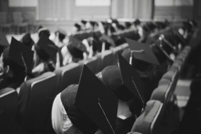 La imagen tiene un atributo ALT vacío; su nombre de archivo es Universidades-400x267.jpg